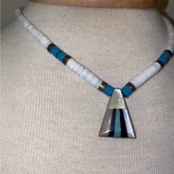 Turquoise MOP Necklace - Picture 3 of 9